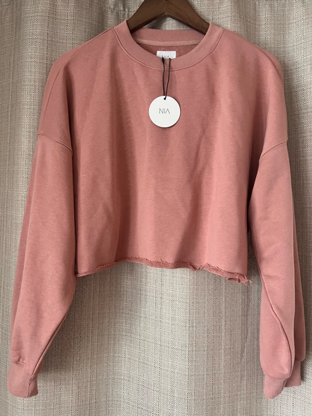 NIA Women's Cropped Crew Sweatshirt in Pale Mauve NWT Size S - Picture 3 of 11